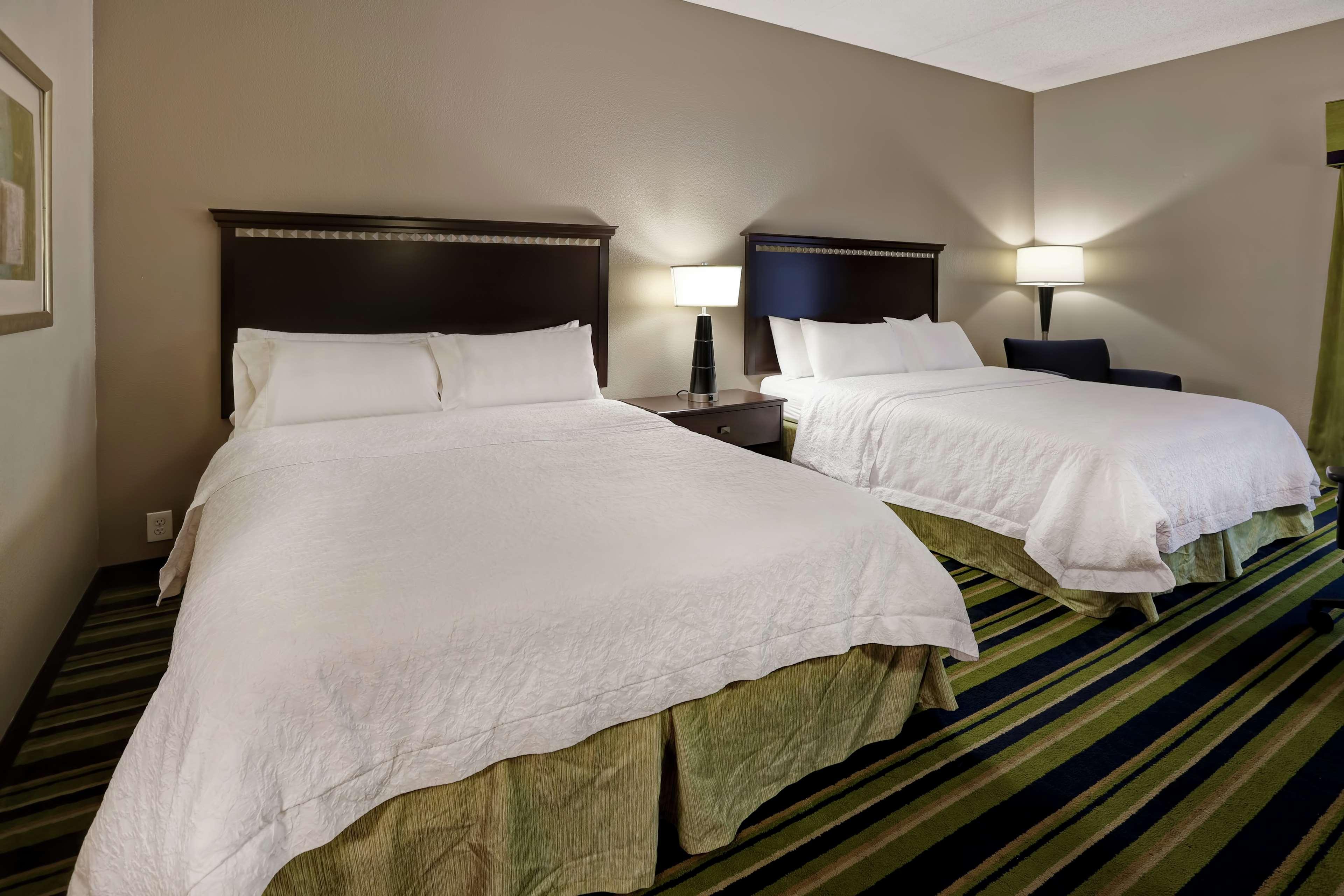 Hampton Inn Atlanta-Woodstock Bagian luar foto